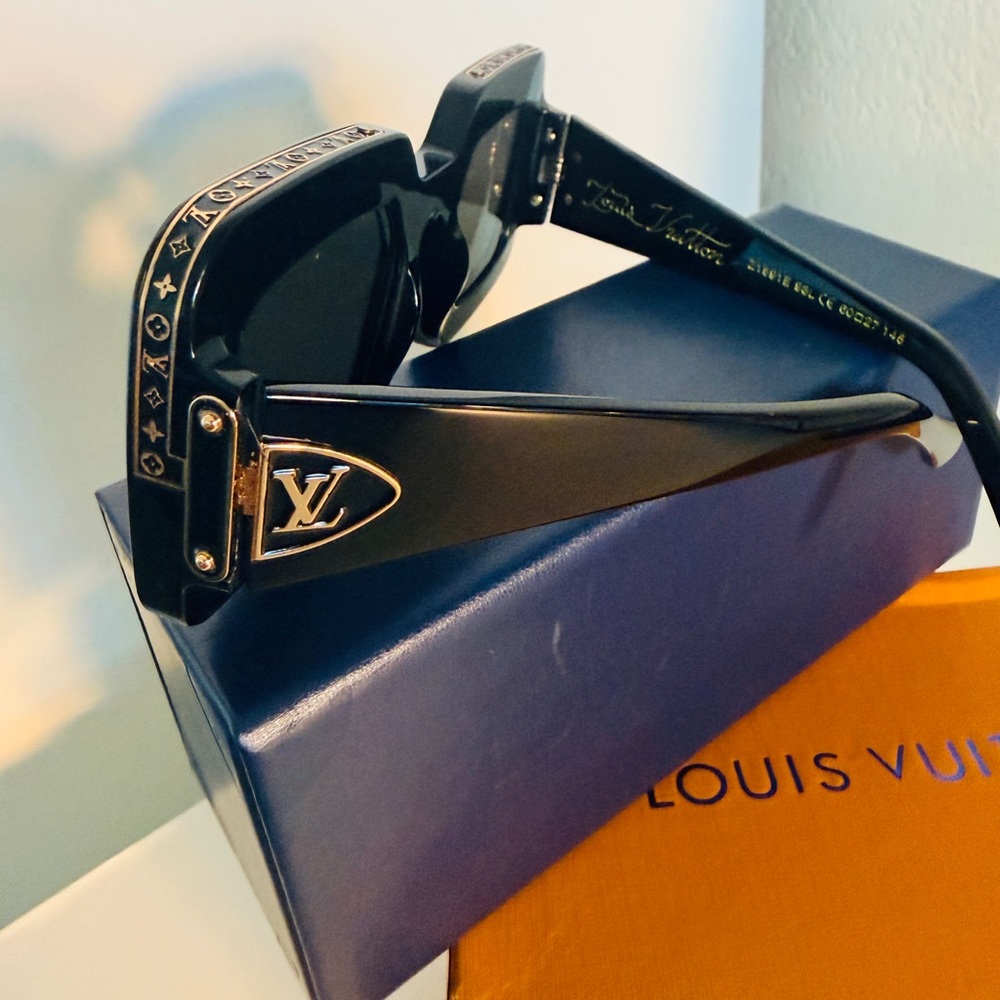 Louis Vuitton Black and Gold Sunglasses. New with LV Box, Case & Cleaning Cloth. - Picture 7 of 7